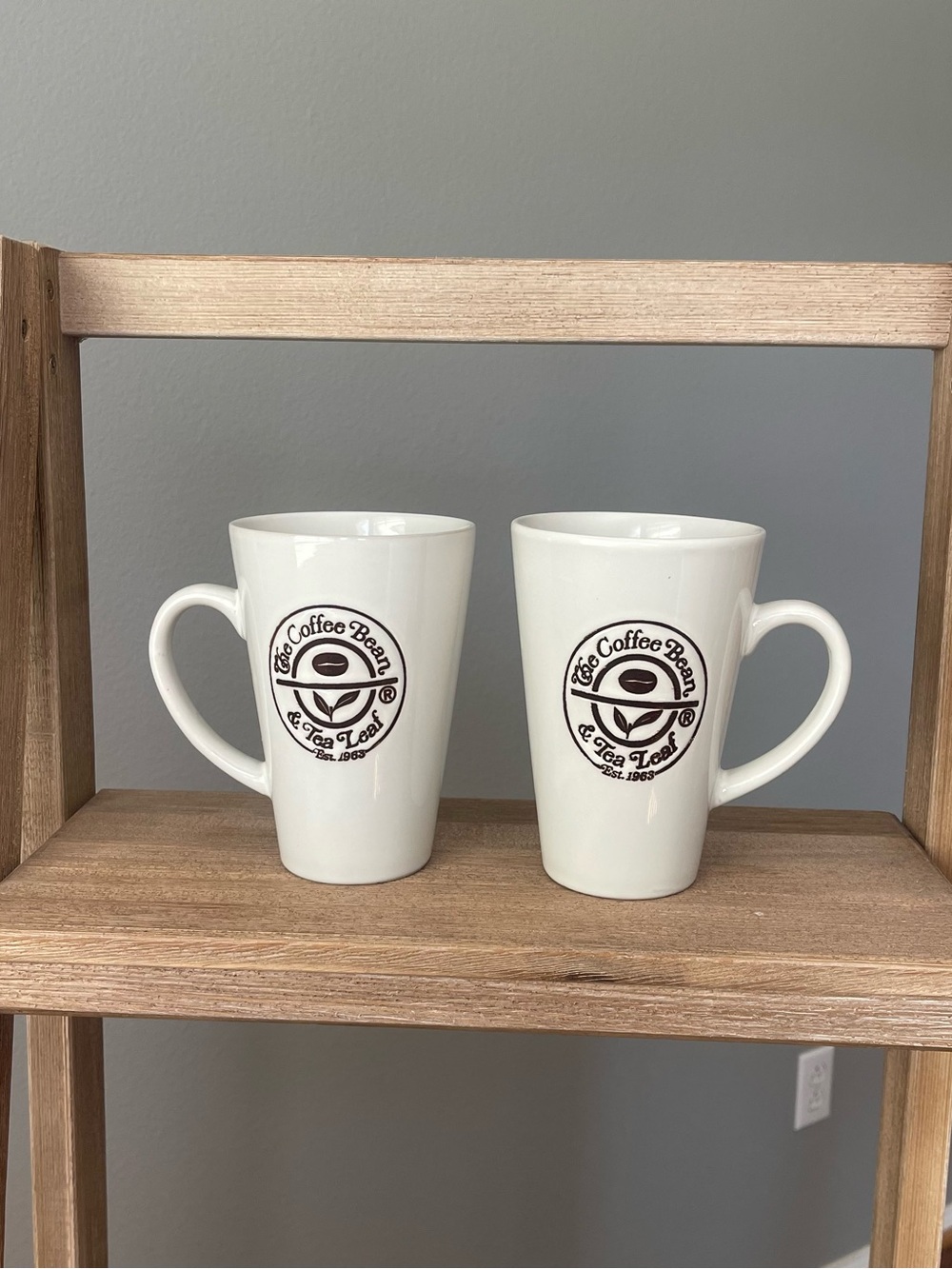 The Coffee Bean & Tea Leaf White Ceramic Latte Logo Mugs Handles- Set of 2 Cafe